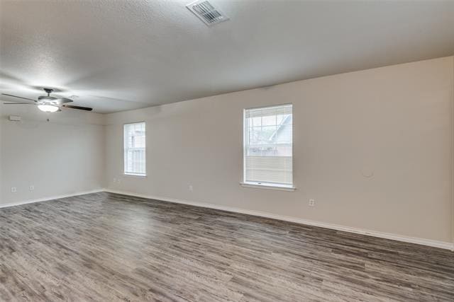 Building Photo - 321 Queens Ct S