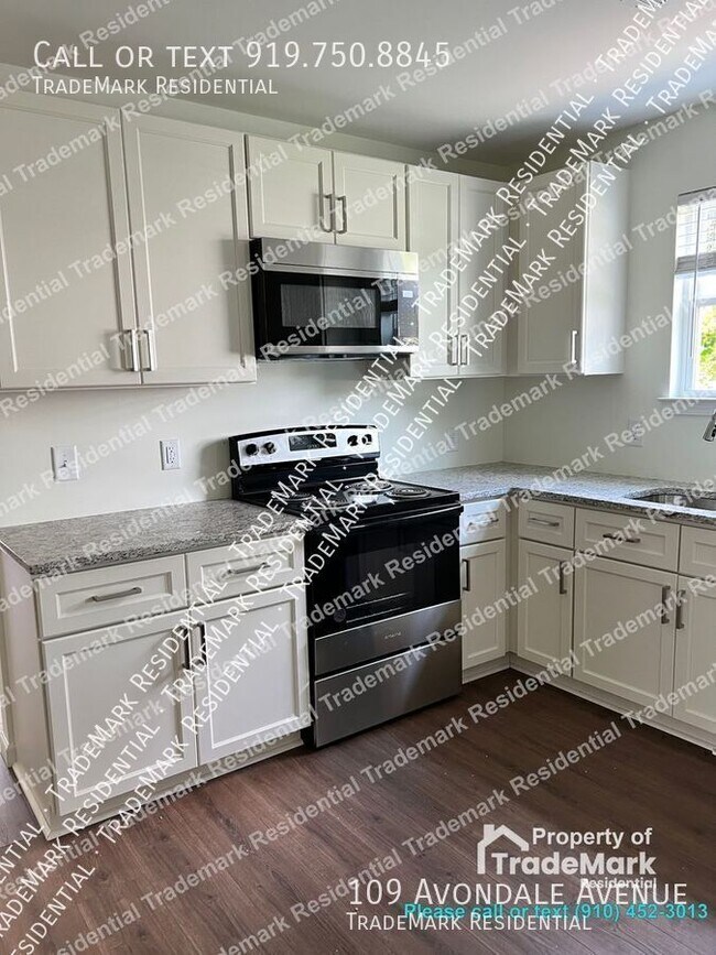 Building Photo - 109 Avondale Ave