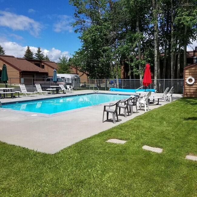 Building Photo - FURNISHED Aspen Village 2bd/2ba