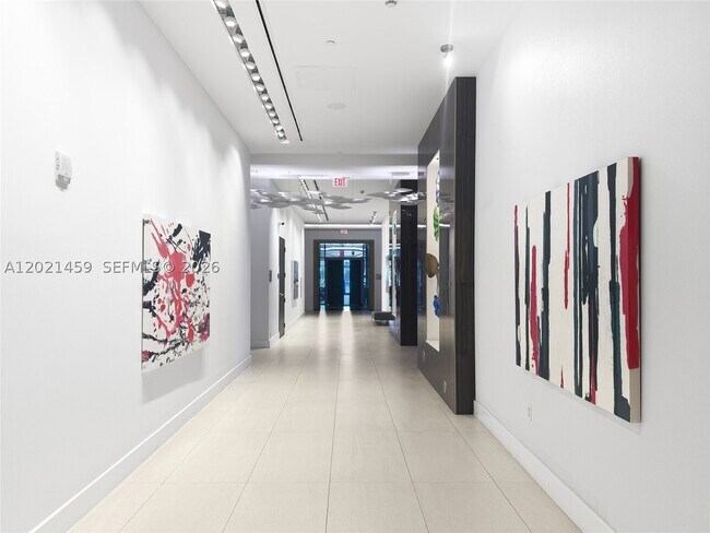 Building Photo - 17301 Biscayne Blvd