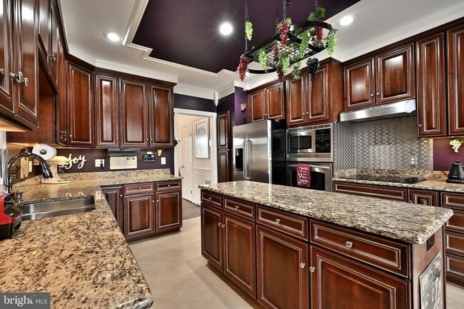 Building Photo - 6250 Traci Joyce Ln
