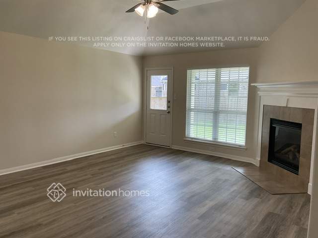 Building Photo - 25 Mira Loma Dr