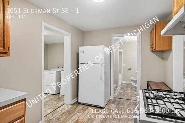 Building Photo - 1051 Sherman St SE