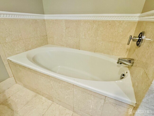 Building Photo - 1 Spring St