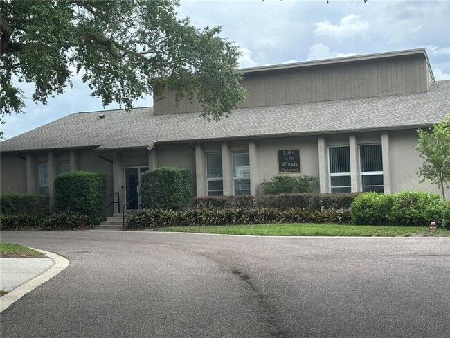 Building Photo - 435 Meadowood Blvd