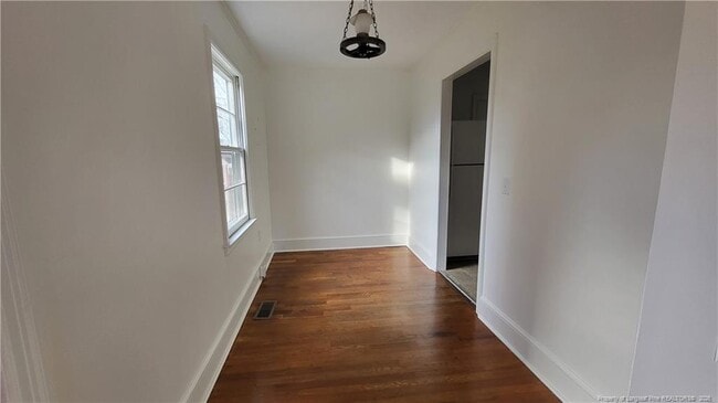 Building Photo - 1209 E 14th St