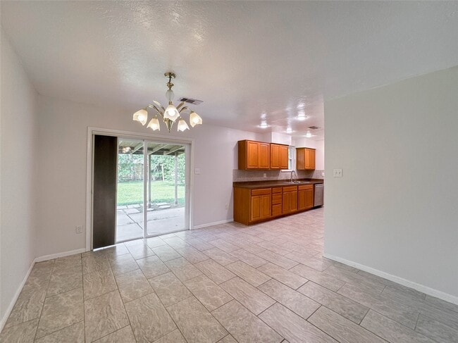 Building Photo - 506 Avondale Ln