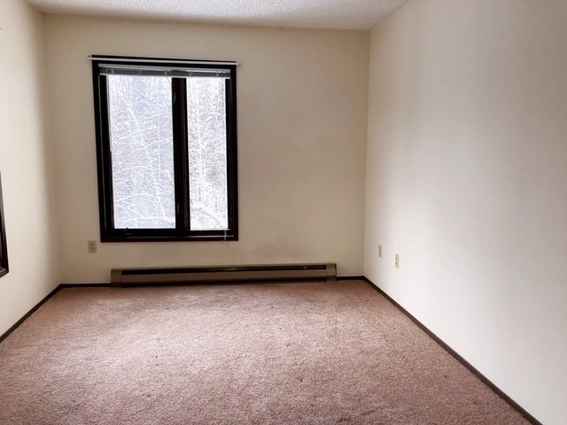 Building Photo - COMING SOON Creekside Views! 1 Bedroom Wes...