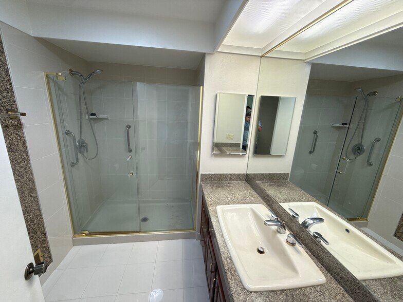 Building Photo - 3416 Withersed Ln