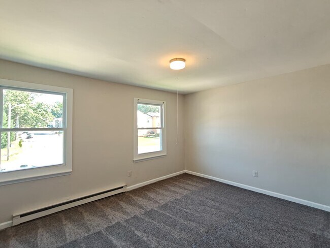 Building Photo - 88 Berkshire Rd