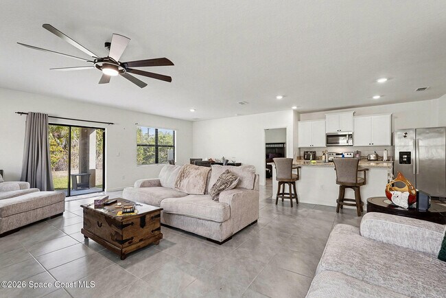 Building Photo - 543 Old Country SE Rd