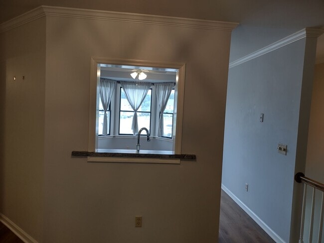 Building Photo - Adorable Two Bedroom Two Bath Condo - Just...