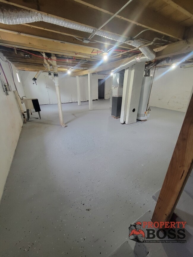Building Photo - 1052 Harrison St