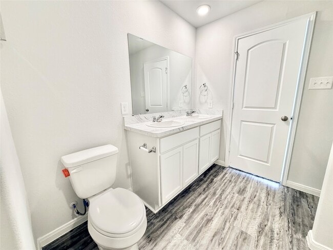 Building Photo - 1395 Rd 5102