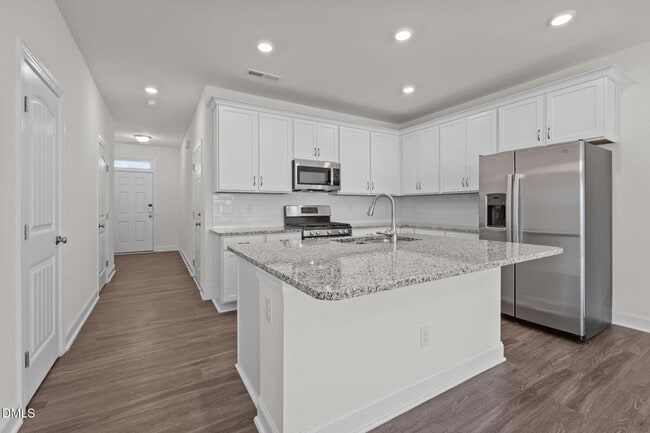 Building Photo - 1033 Heartstone Wy