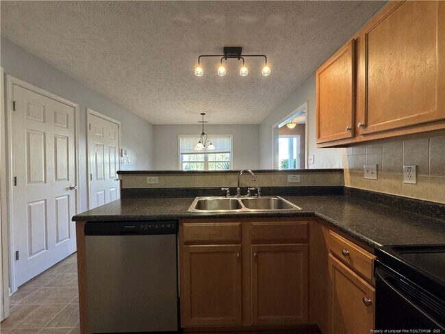 Building Photo - 245 Wood Valley Ln