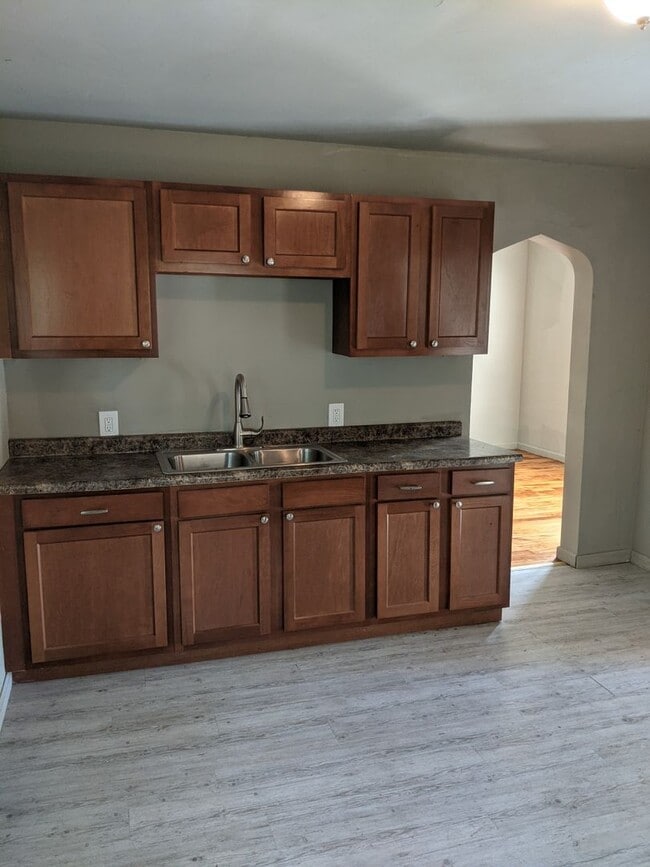 Building Photo - 4021 Neff Ave