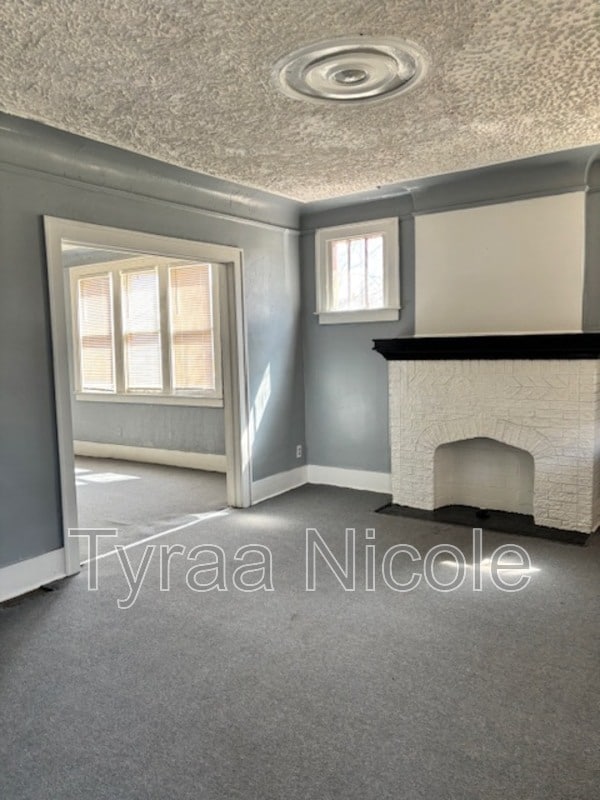 Building Photo - 7424 Wykes St