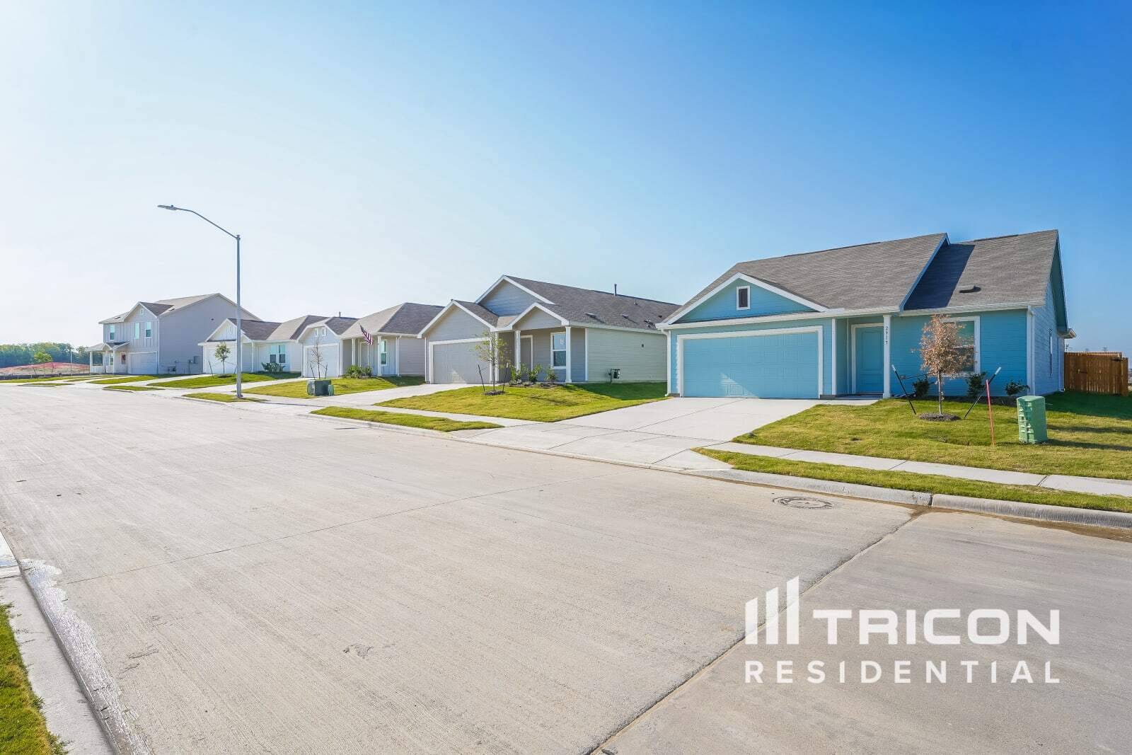 Building Photo - 2737 Brushy Lk Dr