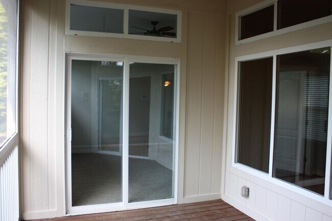 Building Photo - 8423 Old World Ct
