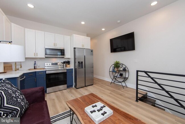 Building Photo - 2001 S Norwood St