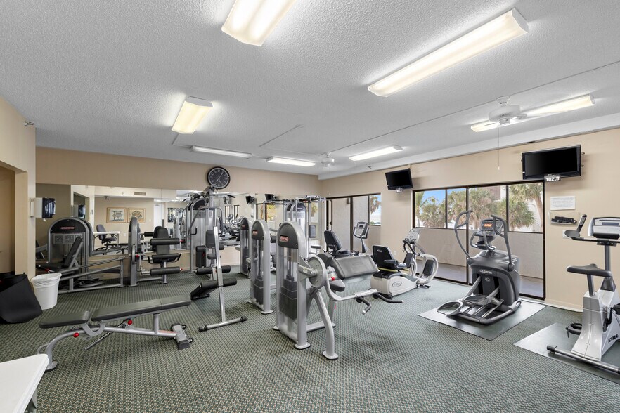 Fitness Room - 1104 Benjamin Franklin Dr