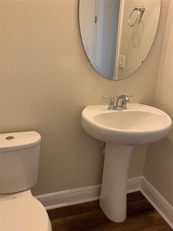 Building Photo - 1704 Lobelia Dr