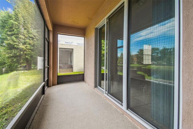 Building Photo - 4925 White Sanderling Ct