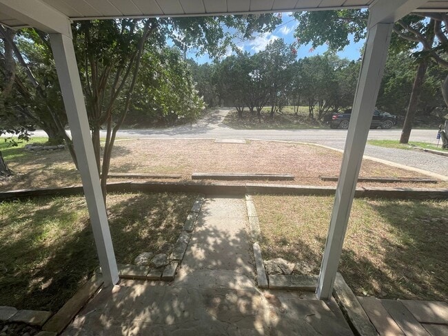 Building Photo - NEW ON MARKET !!
