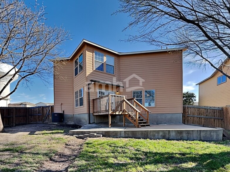 Building Photo - 729 Northern Lights Dr