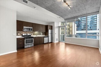 Building Photo - 2 bedroom in Chicago IL 60605