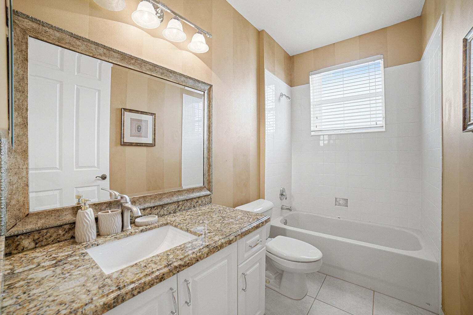 Building Photo - 9655 Campi Dr