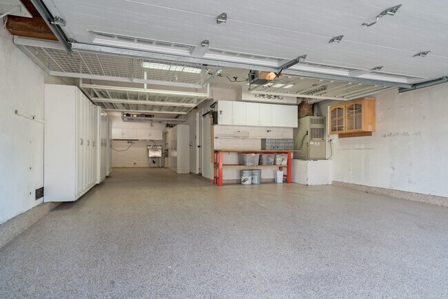 Building Photo - 4483 Salisbury Dr