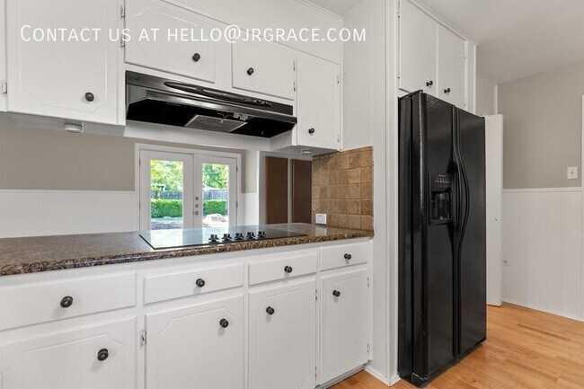 Building Photo - 1101 Rambler Dr