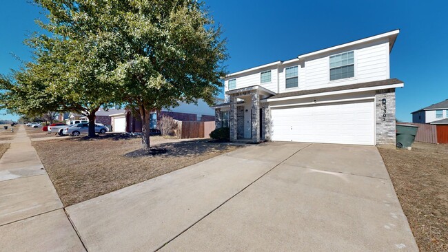 Primary Photo - Spacious and Inviting Home by Fort Cavazos