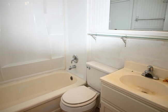 Building Photo - 3402 Grant St