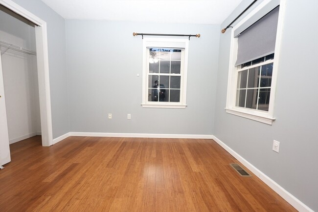 Building Photo - 55 Glenrose Ave