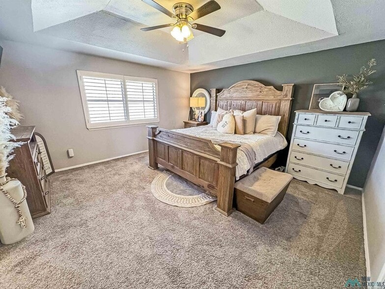 Building Photo - 1210 W Pueblo Ave