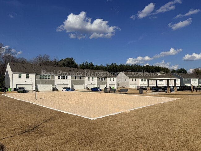 Building Photo - 828 Old Tarboro Rd