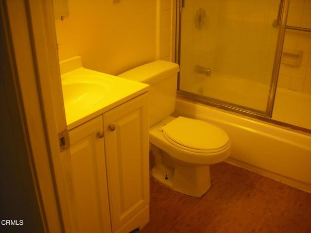 Building Photo - 619 Halyard St