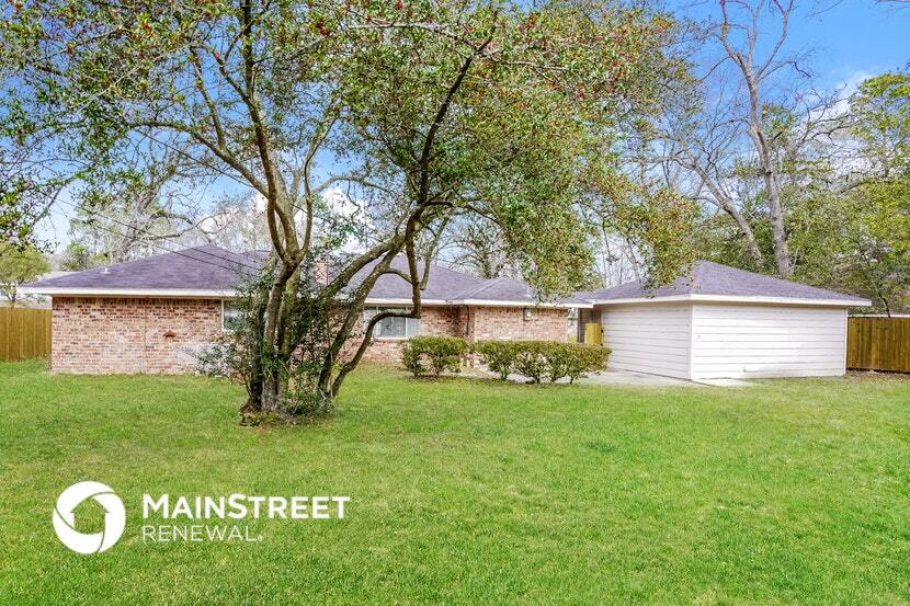 Building Photo - 2657 S Woodloch St