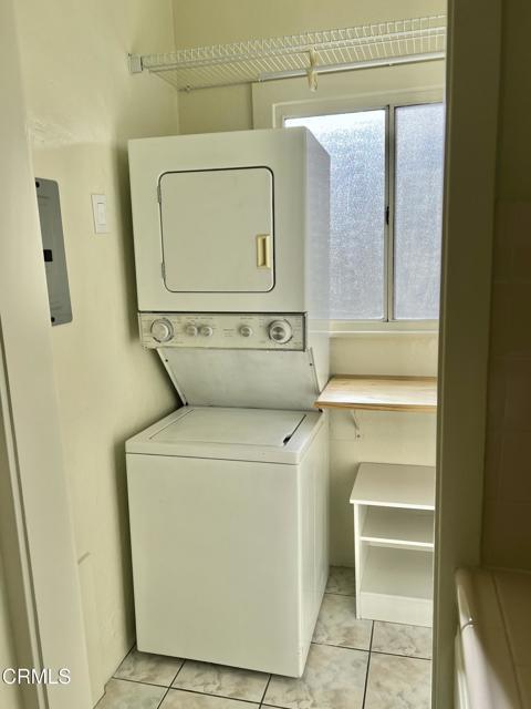 Building Photo - 5649 Huntington Dr N