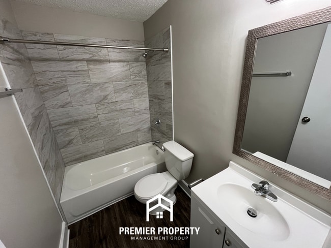 Building Photo - 5017 Penwood Cove