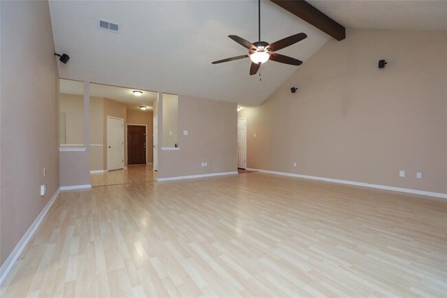 Building Photo - 22815 Red River Dr