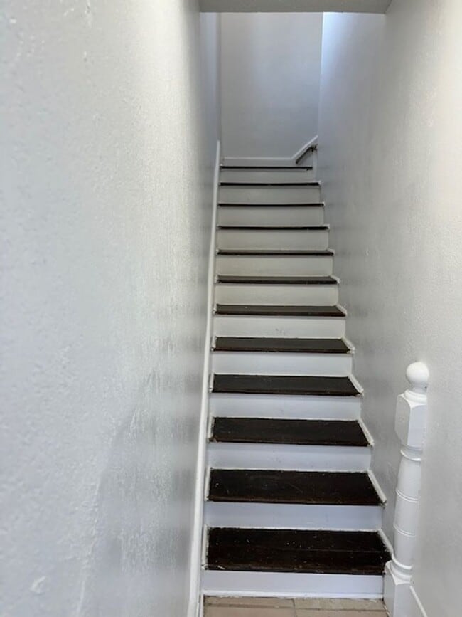 Building Photo - JP - Early