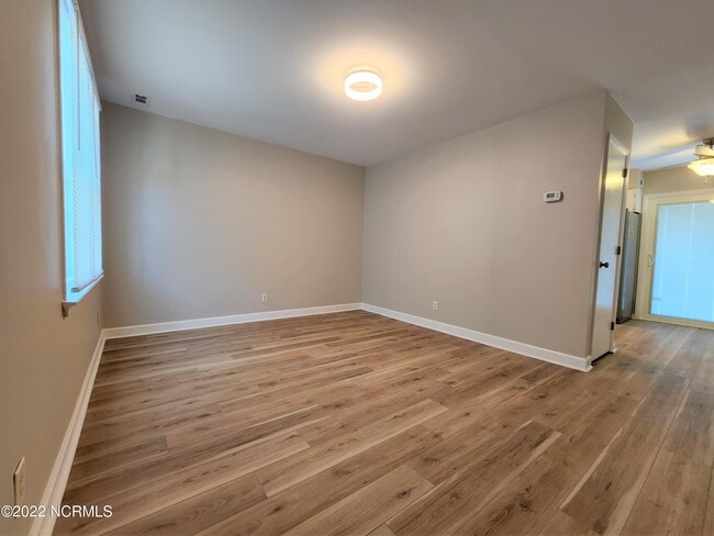 Building Photo - 5 Portwest Townhouses Dr