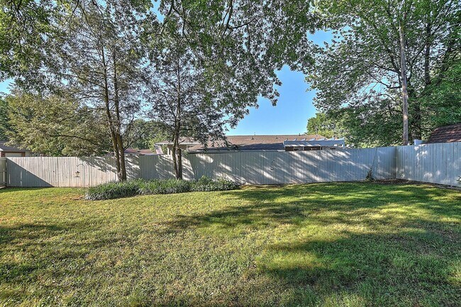 Building Photo - 3 Bdrm / 2 Bath One Level Home   Kingsport, TN