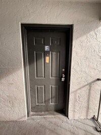 Building Photo - 1140 Lake Victoria Dr