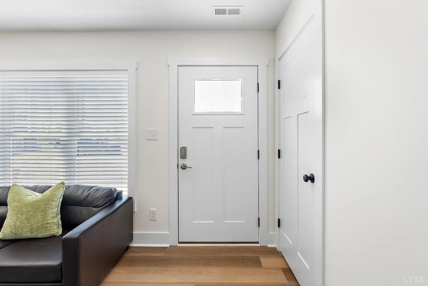 Building Photo - 1600 Wards Ferry Rd