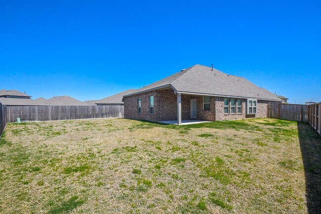 Building Photo - 2103 Vidalia Onion Ct